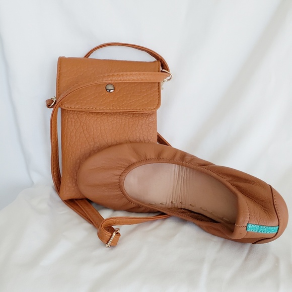 Vegan leather crossbody - Picture 4 of 4